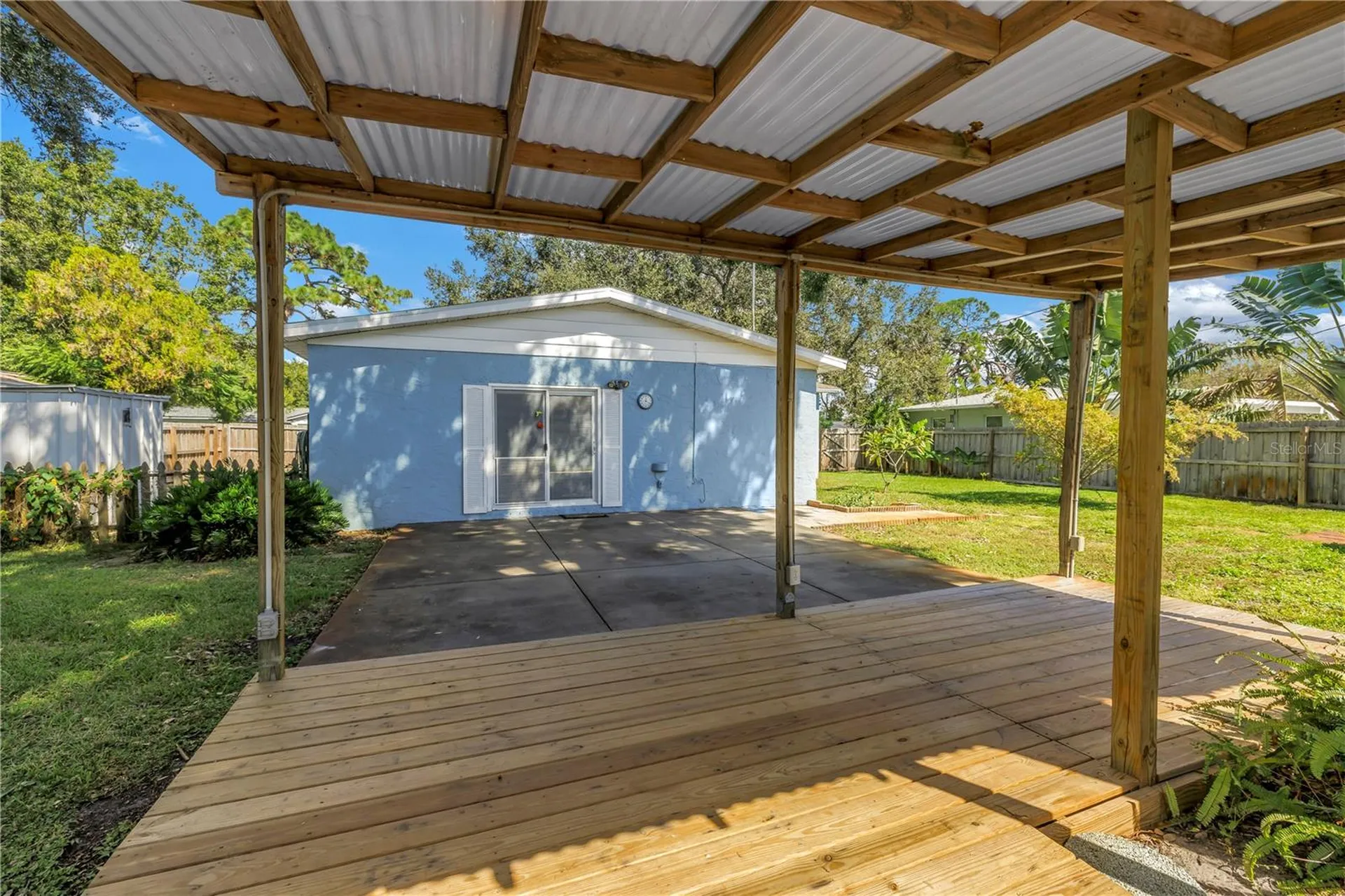 6144 2nd Avenue N St Petersburg FL 33710