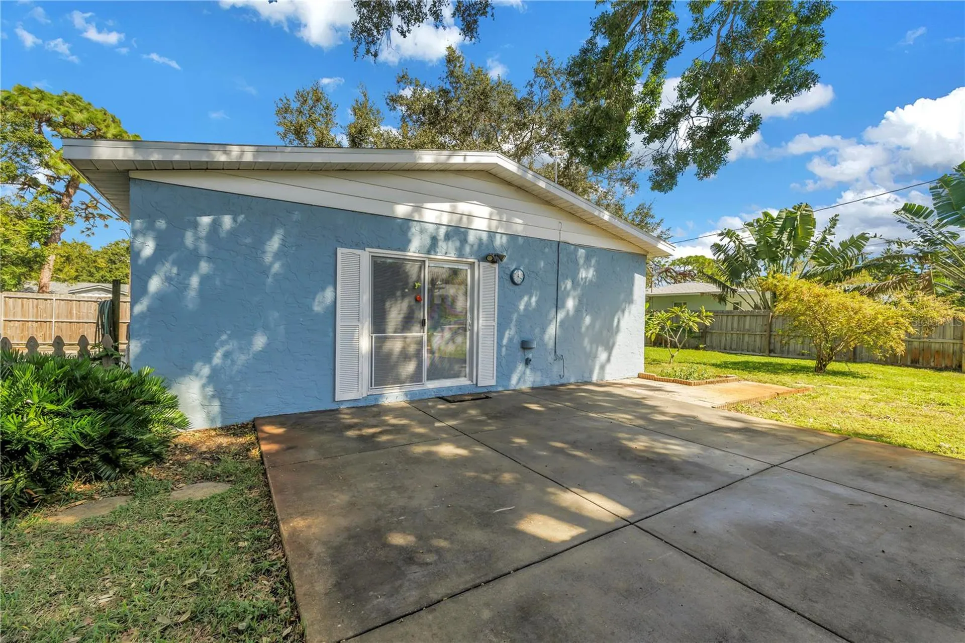 6144 2nd Avenue N St Petersburg FL 33710