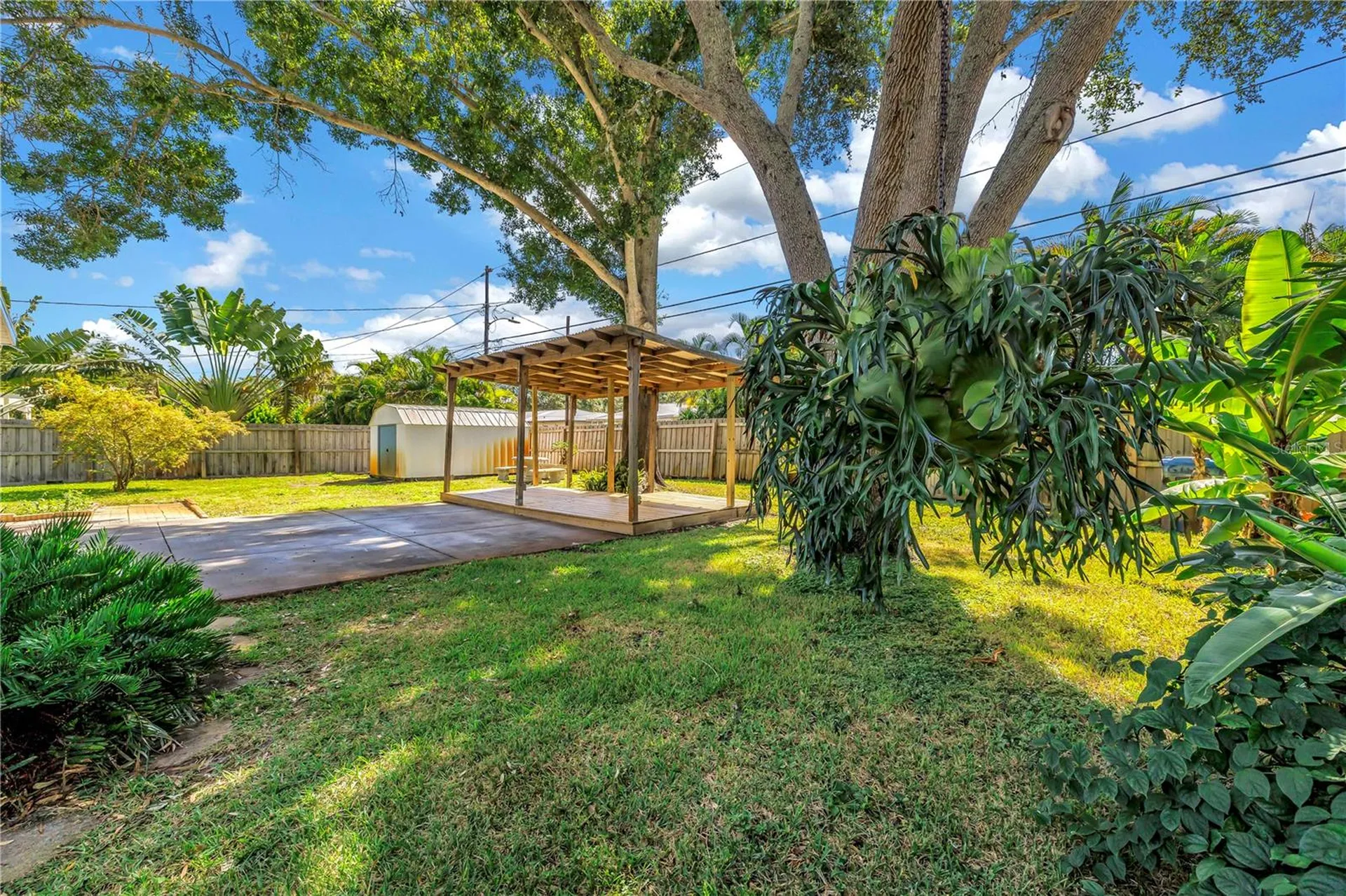 6144 2nd Avenue N St Petersburg FL 33710