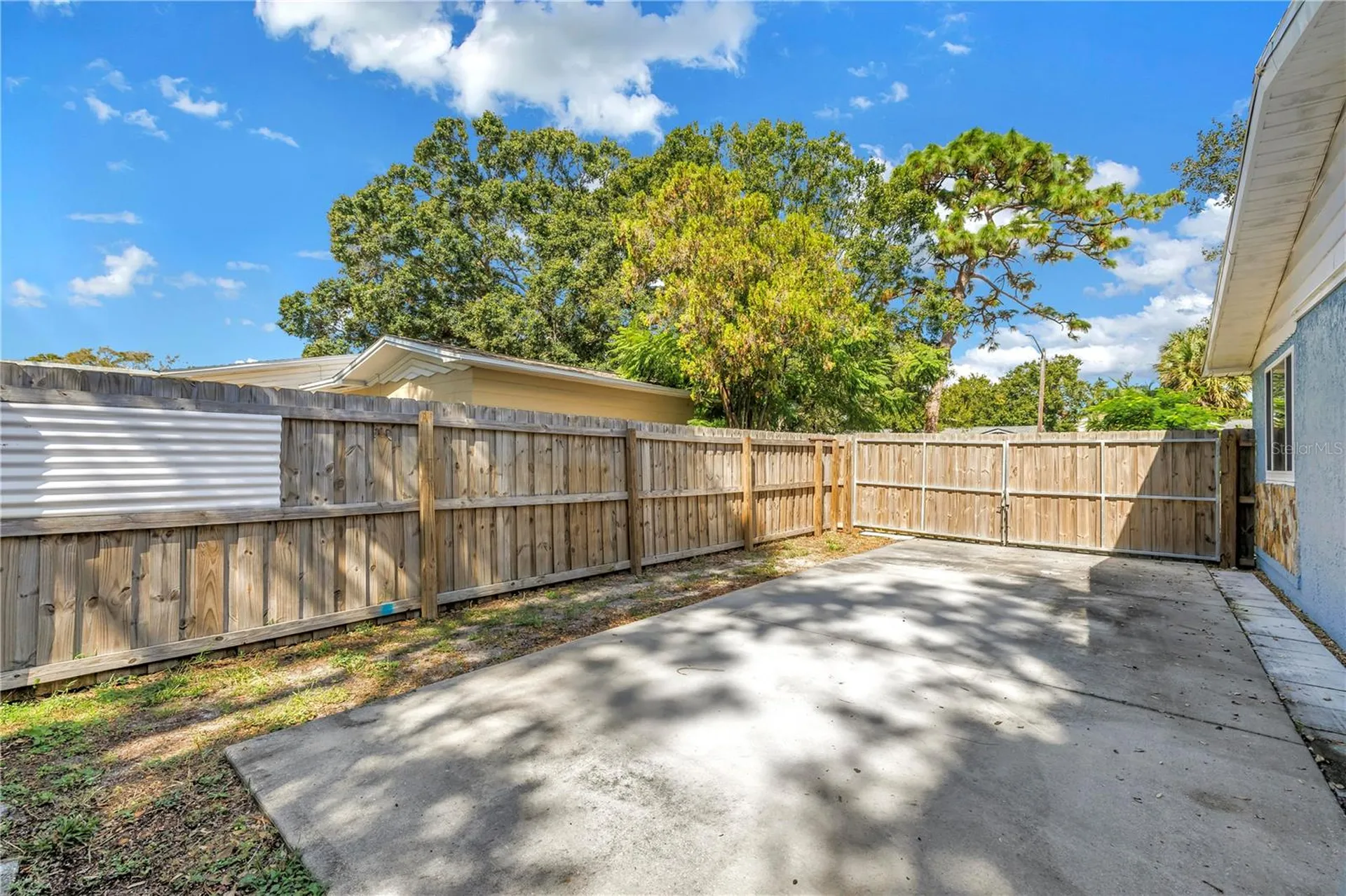 6144 2nd Avenue N St Petersburg FL 33710