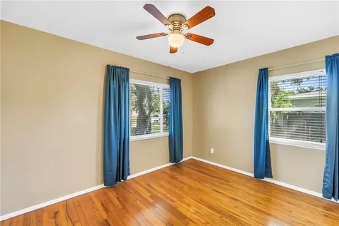 6144 2nd Avenue N St Petersburg FL 33710