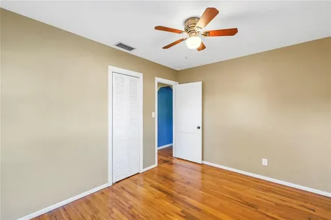 6144 2nd Avenue N St Petersburg FL 33710