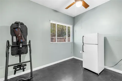 6144 2nd Avenue N St Petersburg FL 33710