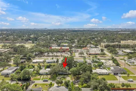 6144 2nd Avenue N St Petersburg FL 33710