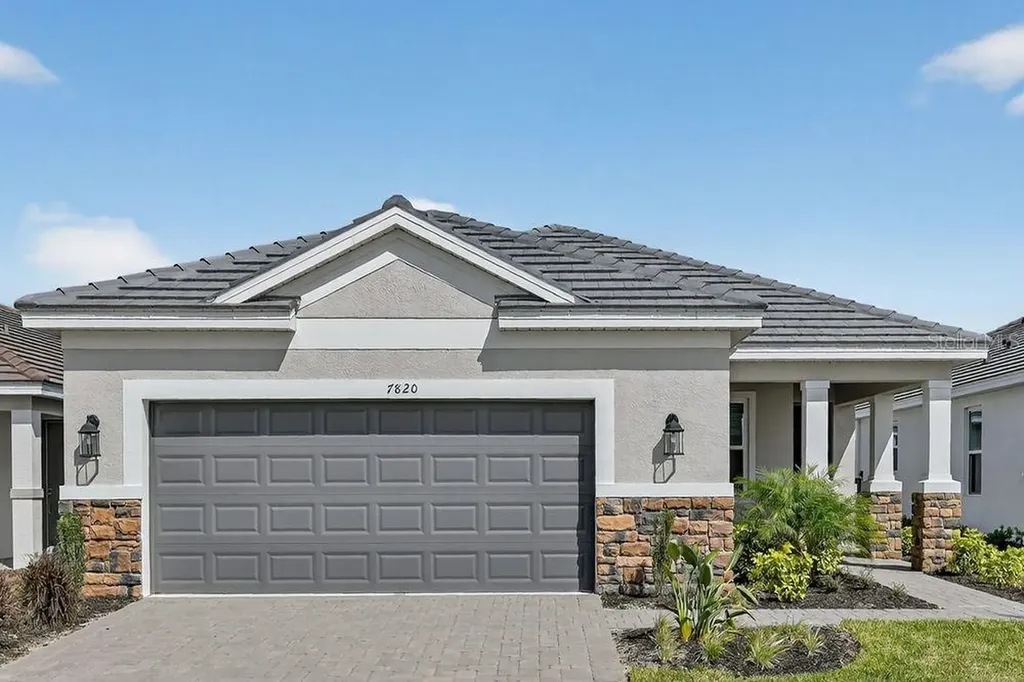 7820 Caspian Street Palmetto FL 34221