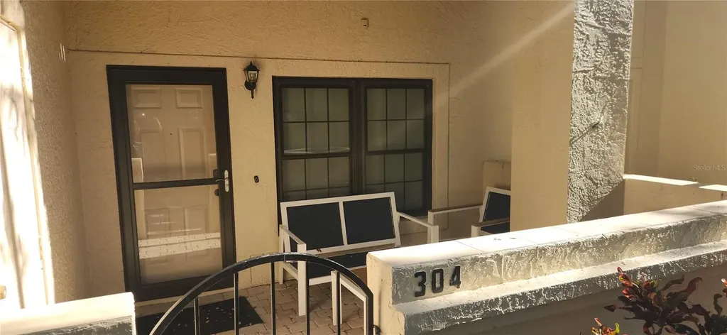 304 Los Prados Safety Harbor FL 34695