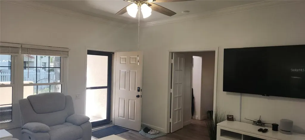 304 Los Prados Safety Harbor FL 34695
