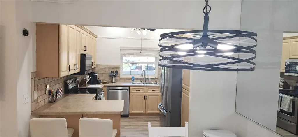 304 Los Prados Safety Harbor FL 34695