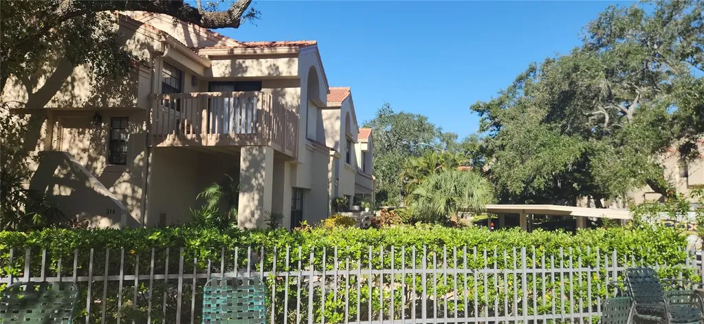 304 Los Prados Safety Harbor FL 34695