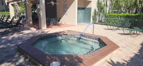 304 Los Prados Safety Harbor FL 34695