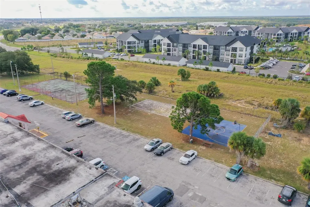 43420 Highway 27 Davenport FL 33837