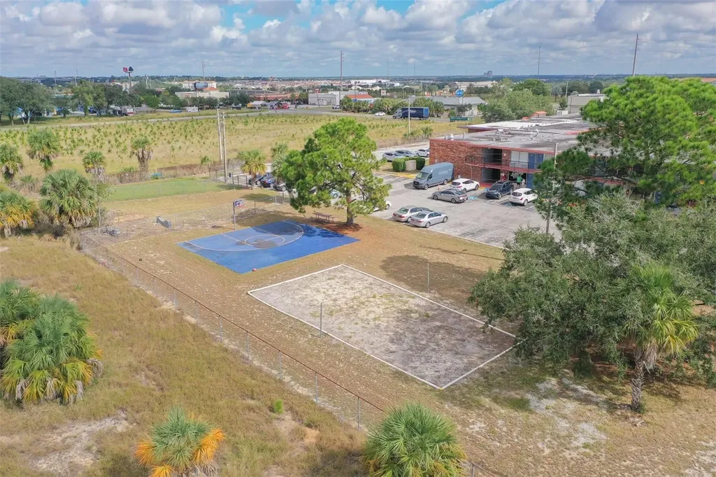 43420 Highway 27 Davenport FL 33837