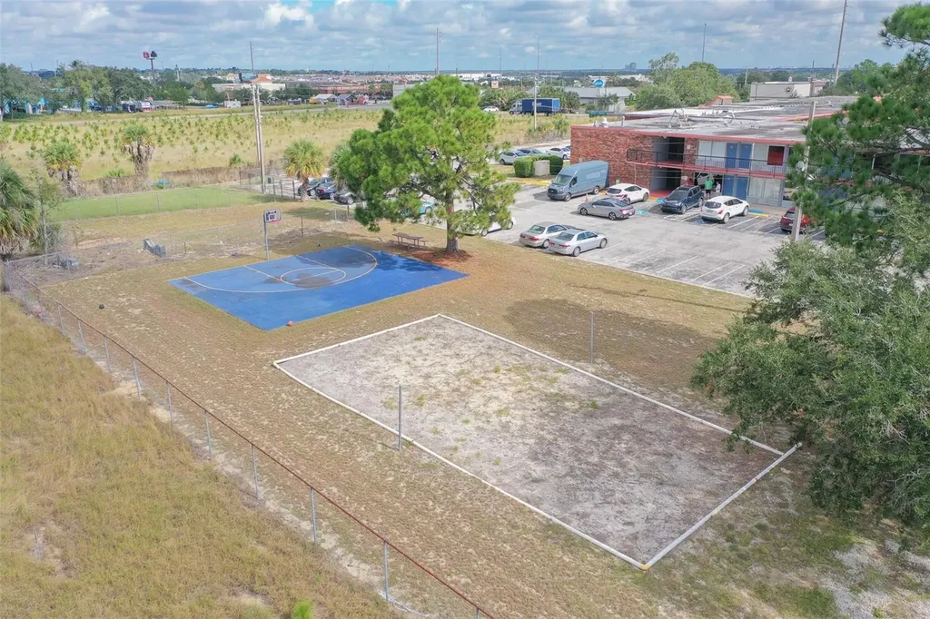 43420 Highway 27 Davenport FL 33837