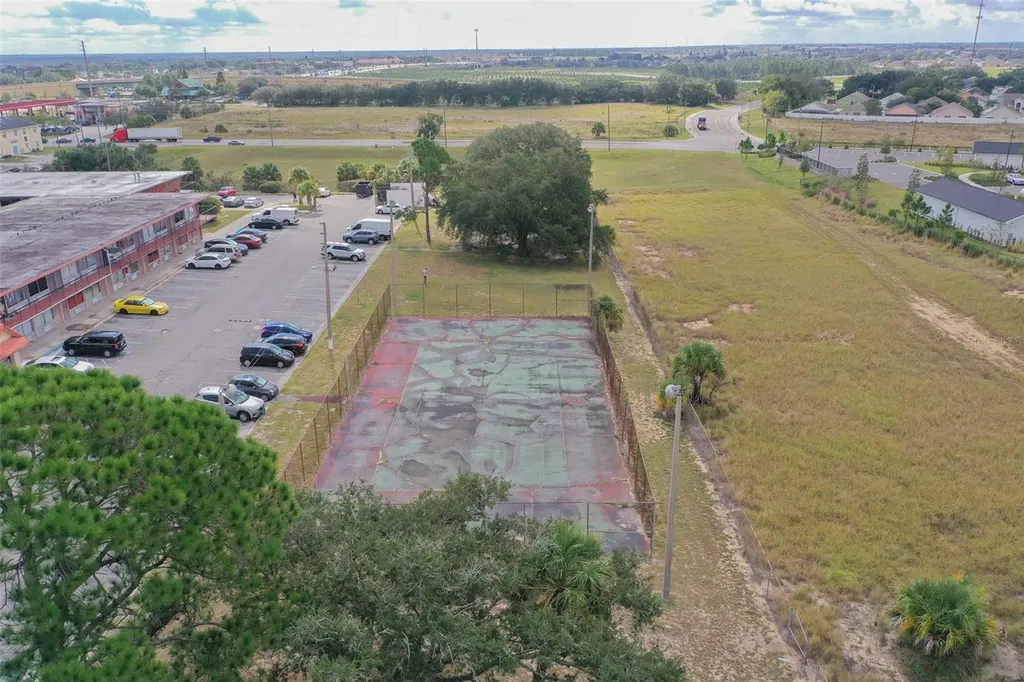 43420 Highway 27 Davenport FL 33837