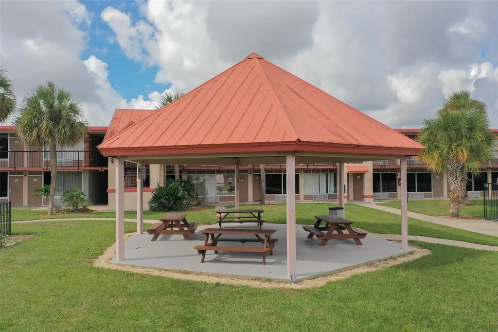 43420 Highway 27 Davenport FL 33837