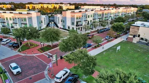 326 Center Lake Lane Oviedo FL 32765