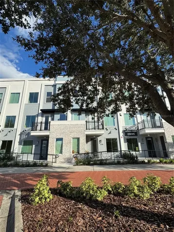 326 Center Lake Lane Oviedo FL 32765