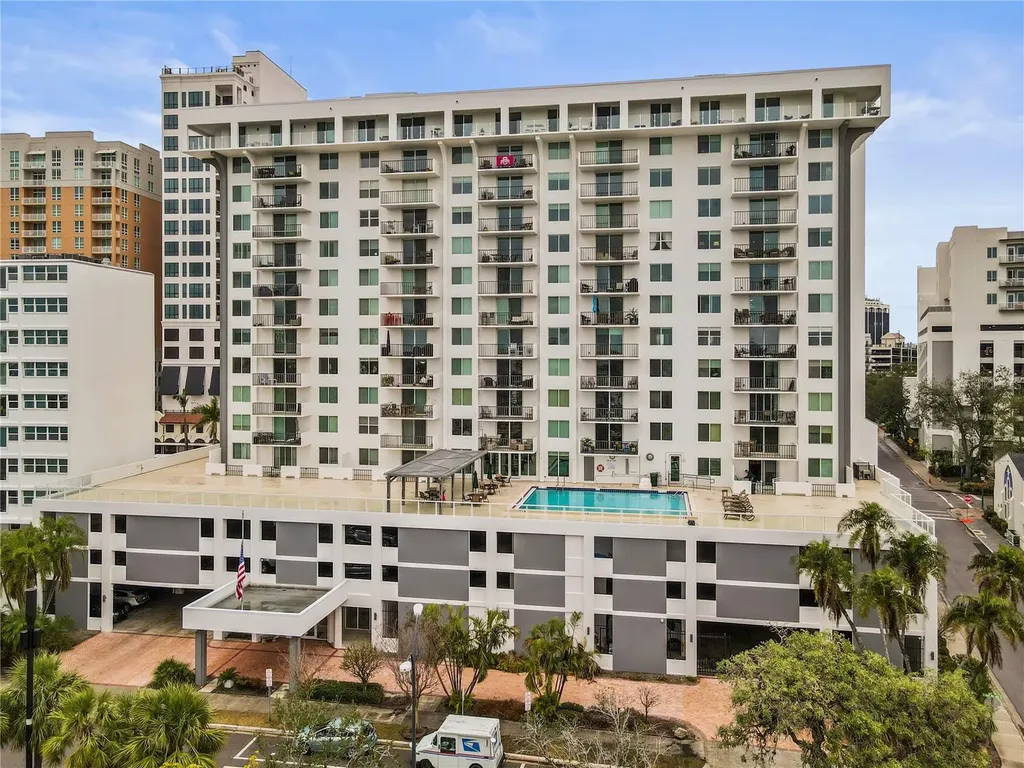 101 S Gulfstream Avenue Sarasota FL 34236