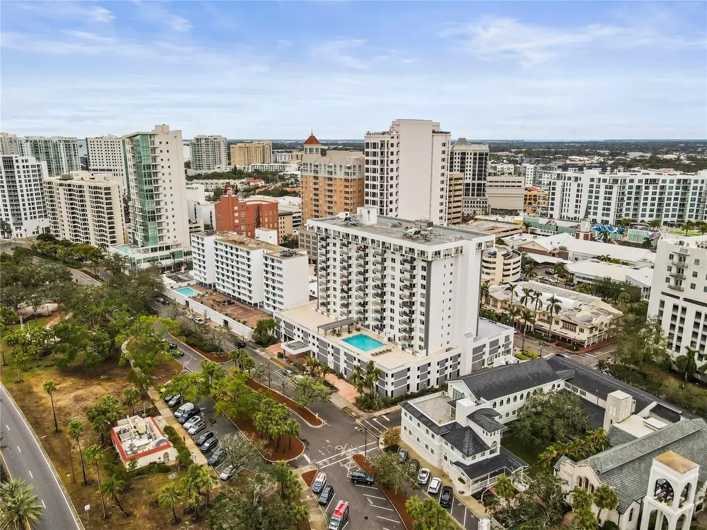 101 S Gulfstream Avenue Sarasota FL 34236