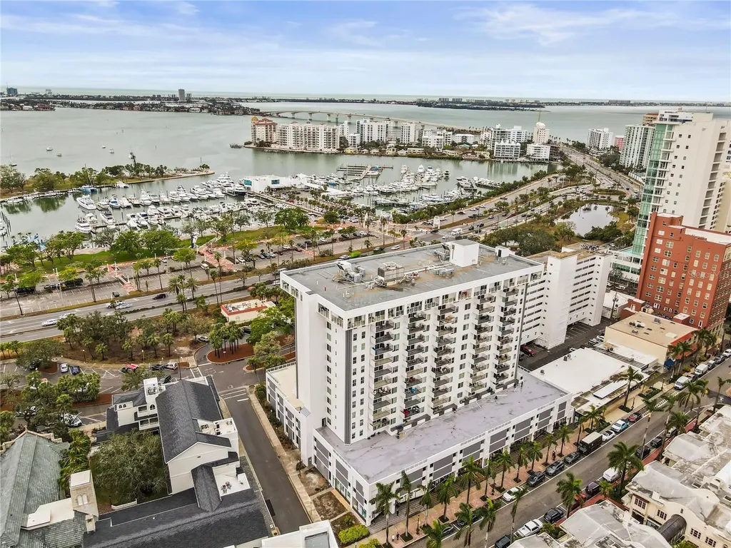 101 S Gulfstream Avenue Sarasota FL 34236