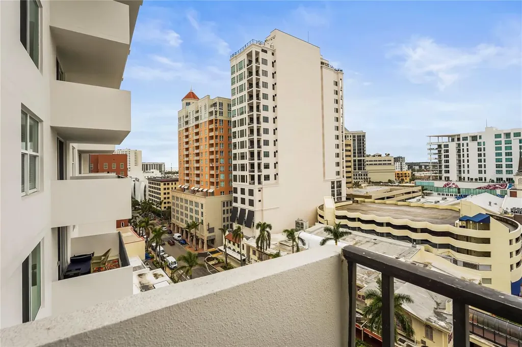 101 S Gulfstream Avenue Sarasota FL 34236