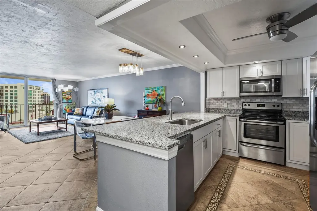 101 S Gulfstream Avenue Sarasota FL 34236