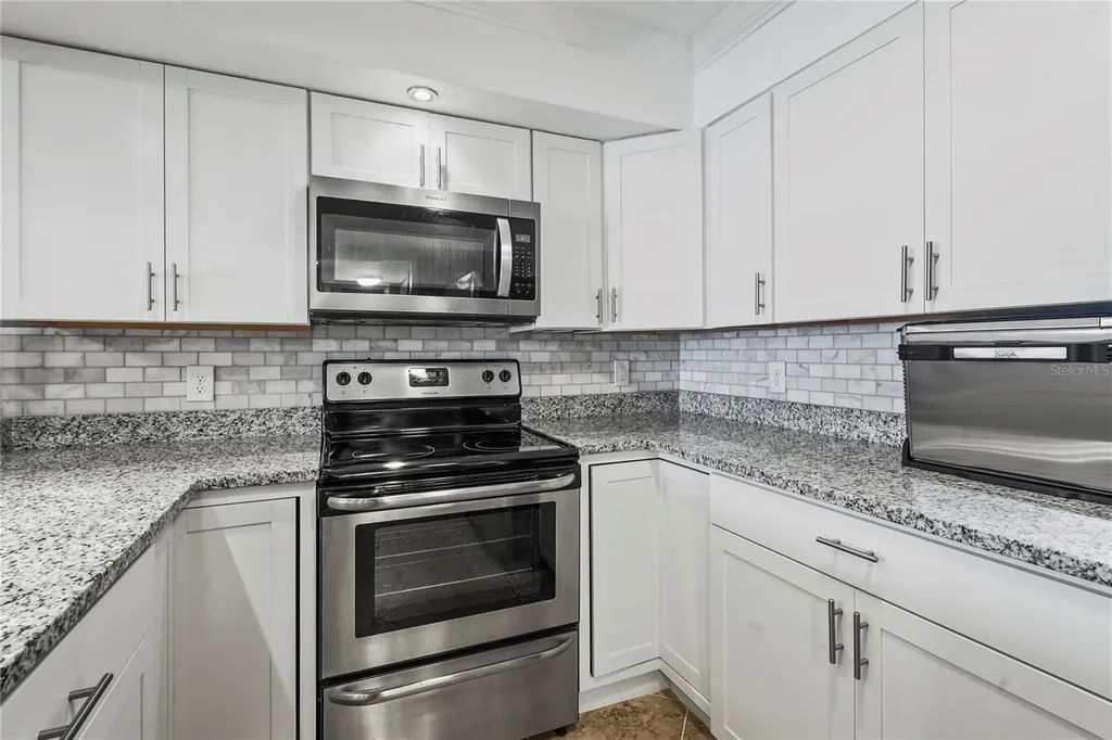 101 S Gulfstream Avenue Sarasota FL 34236