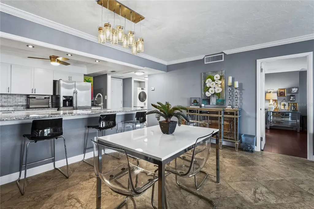 101 S Gulfstream Avenue Sarasota FL 34236