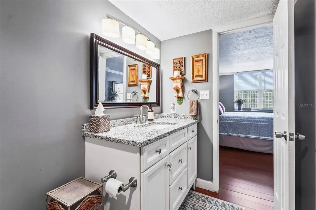 101 S Gulfstream Avenue Sarasota FL 34236