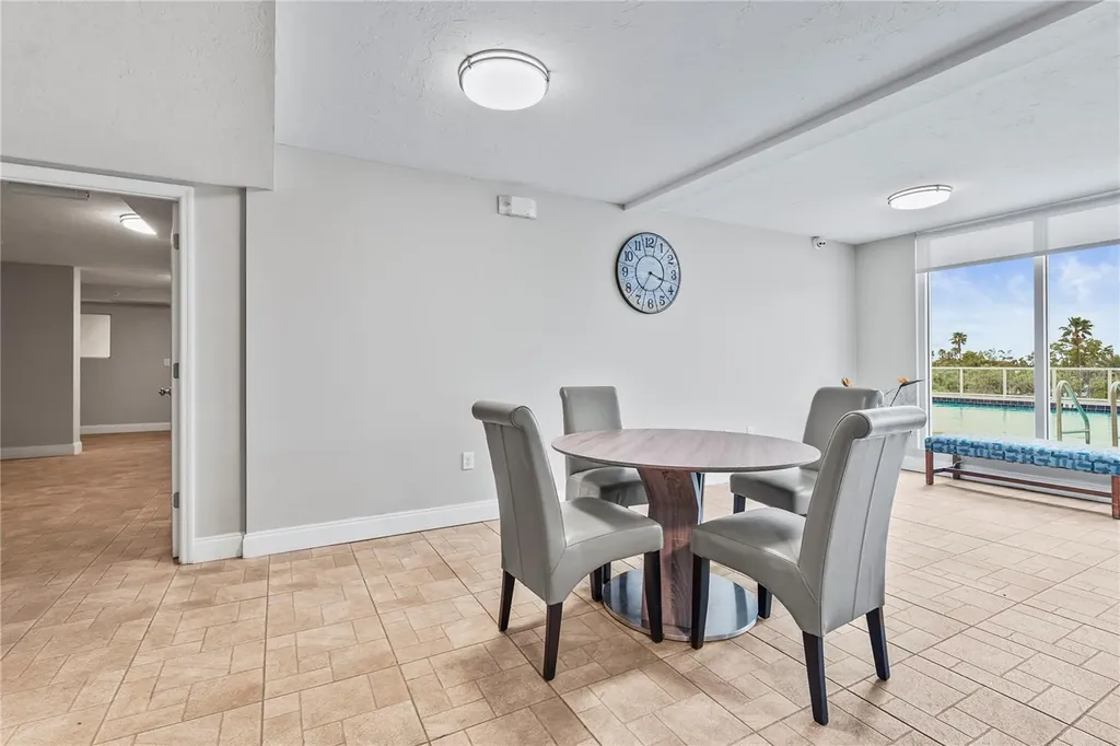 101 S Gulfstream Avenue Sarasota FL 34236