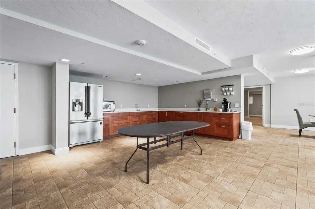 101 S Gulfstream Avenue Sarasota FL 34236