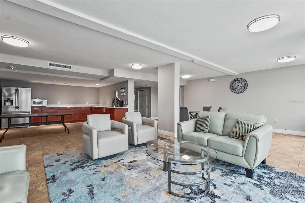 101 S Gulfstream Avenue Sarasota FL 34236