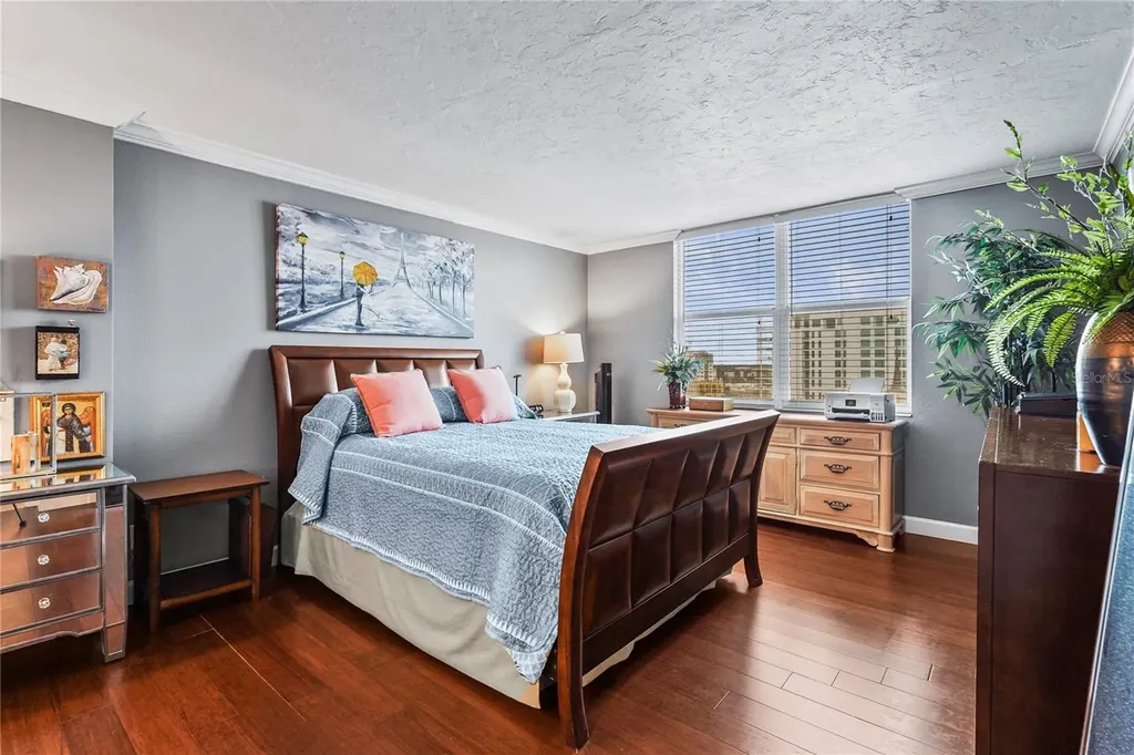 101 S Gulfstream Avenue Sarasota FL 34236