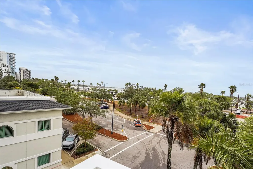 101 S Gulfstream Avenue Sarasota FL 34236