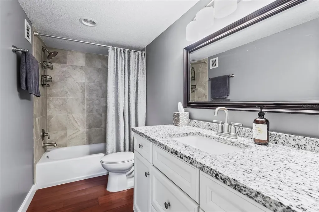 101 S Gulfstream Avenue Sarasota FL 34236