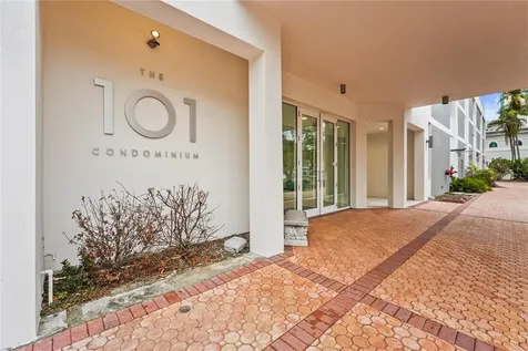 101 S Gulfstream Avenue Sarasota FL 34236