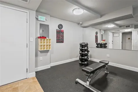 101 S Gulfstream Avenue Sarasota FL 34236