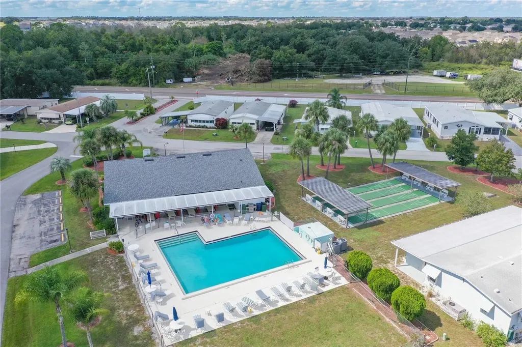 6518 Raintree Lane NE Winter Haven FL 33881