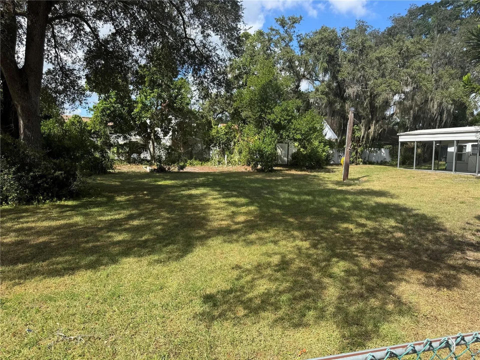 9614 N Hartts Drive Tampa FL 33617