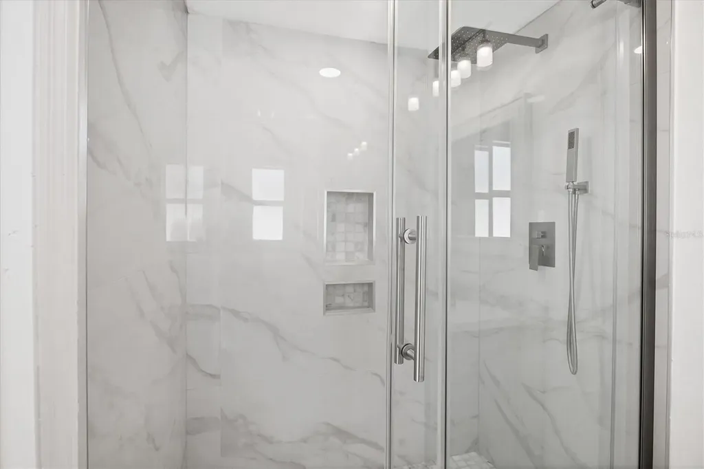 6711 S Lockwood Ridge Road Sarasota FL 34231