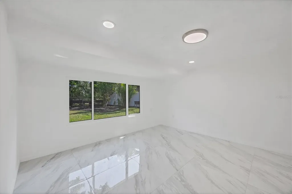6711 S Lockwood Ridge Road Sarasota FL 34231