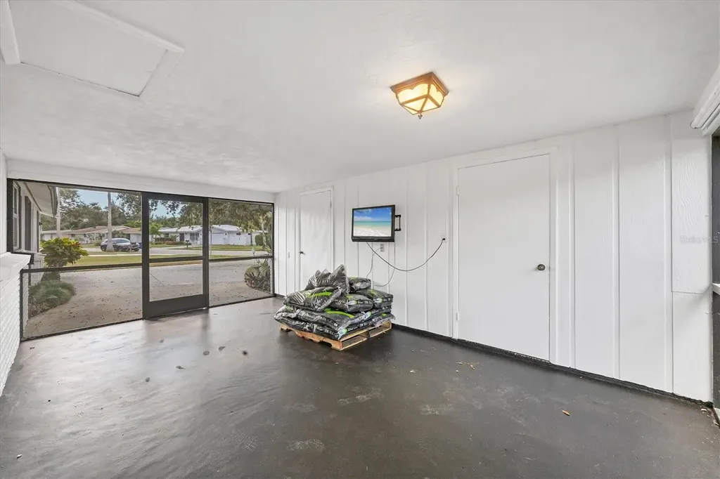 6711 S Lockwood Ridge Road Sarasota FL 34231