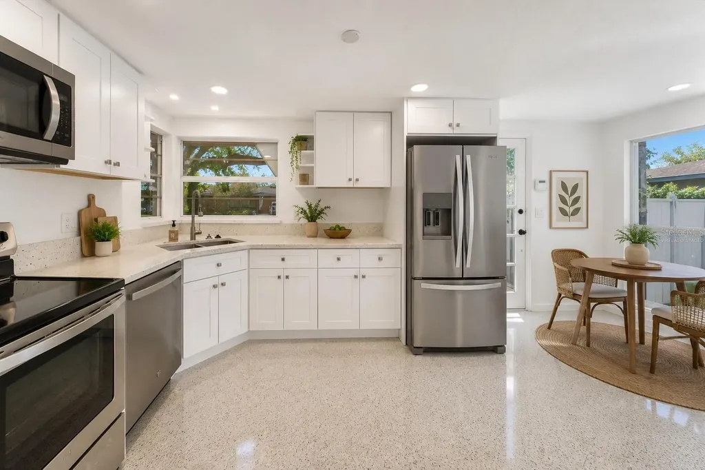 6711 S Lockwood Ridge Road Sarasota FL 34231