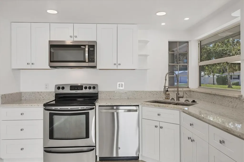 6711 S Lockwood Ridge Road Sarasota FL 34231