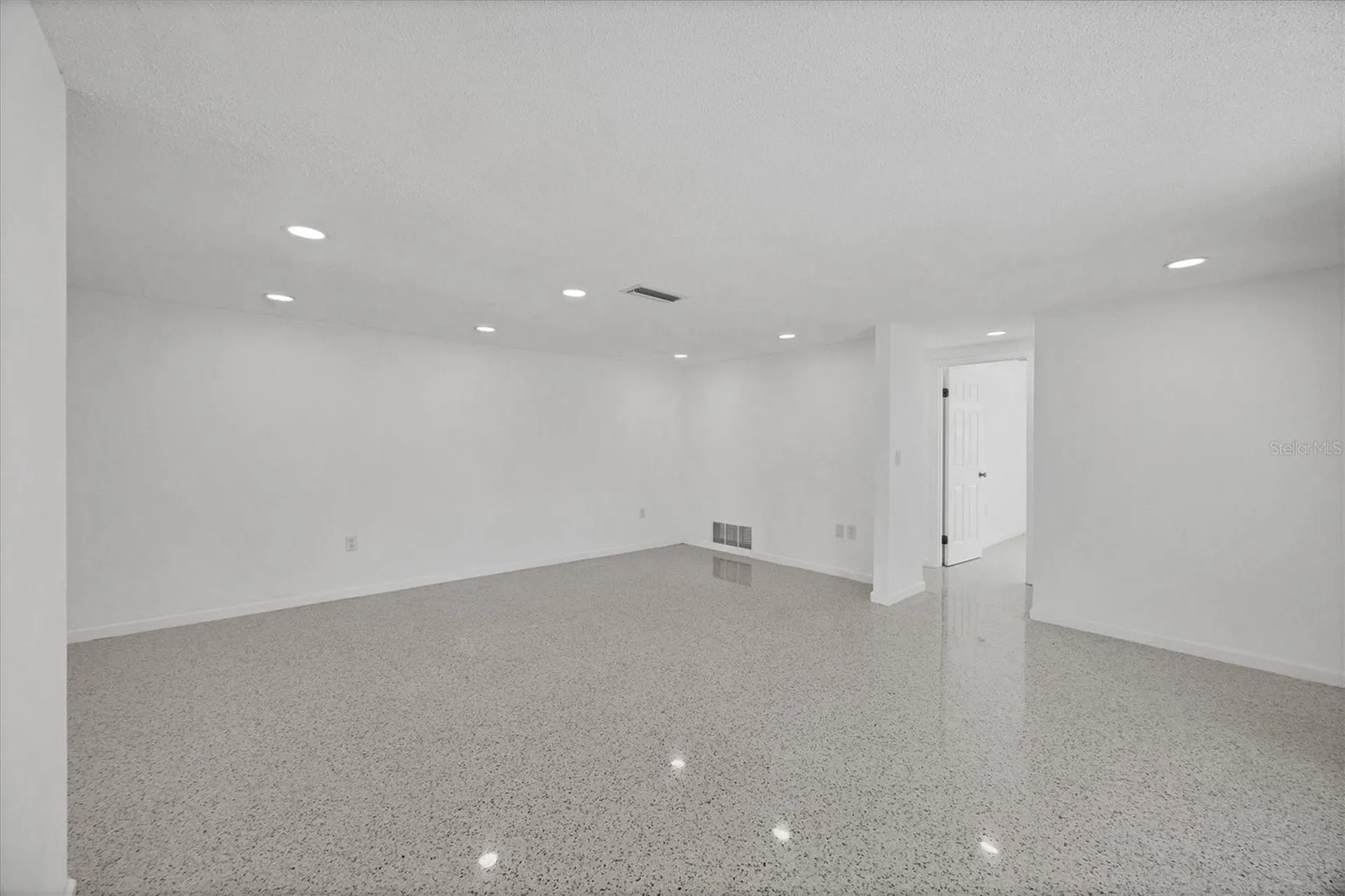 6711 S Lockwood Ridge Road Sarasota FL 34231