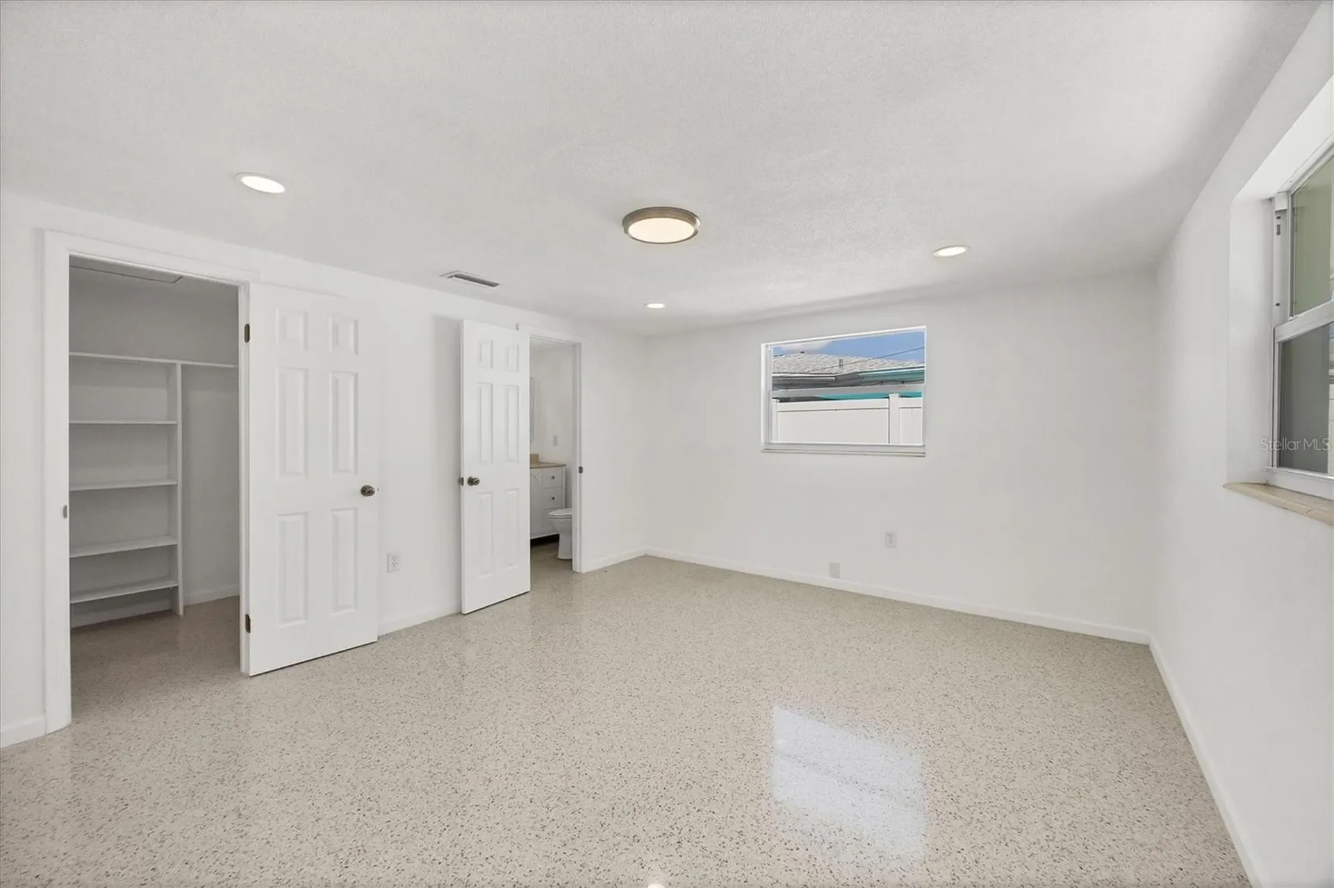 6711 S Lockwood Ridge Road Sarasota FL 34231