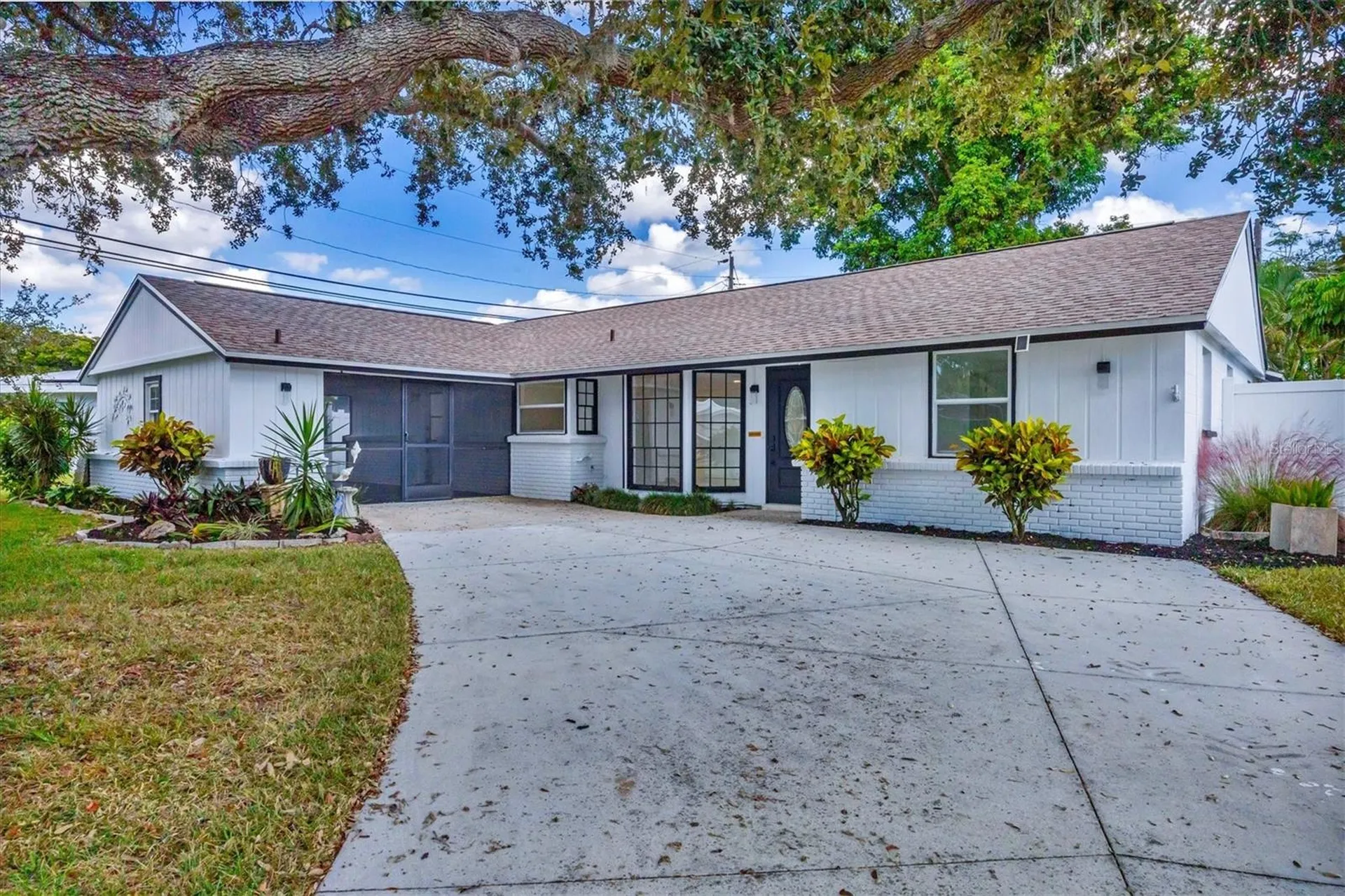 6711 S Lockwood Ridge Road Sarasota FL 34231