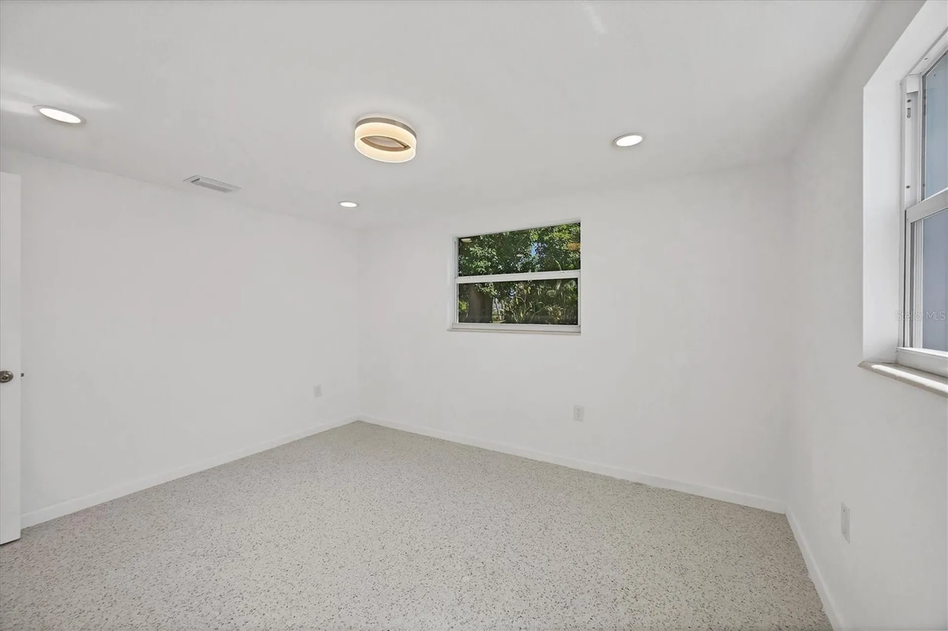 6711 S Lockwood Ridge Road Sarasota FL 34231