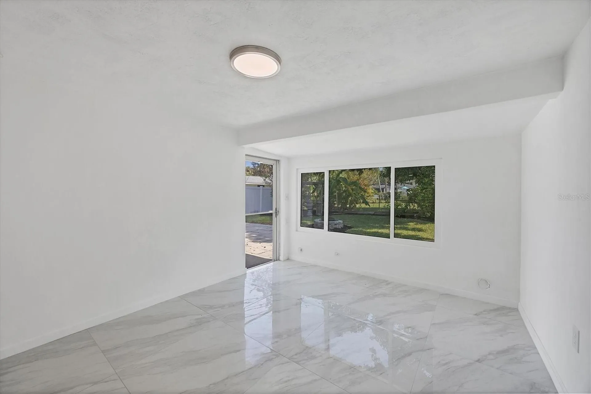 6711 S Lockwood Ridge Road Sarasota FL 34231