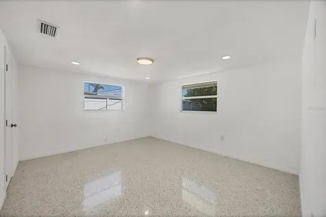 6711 S Lockwood Ridge Road Sarasota FL 34231